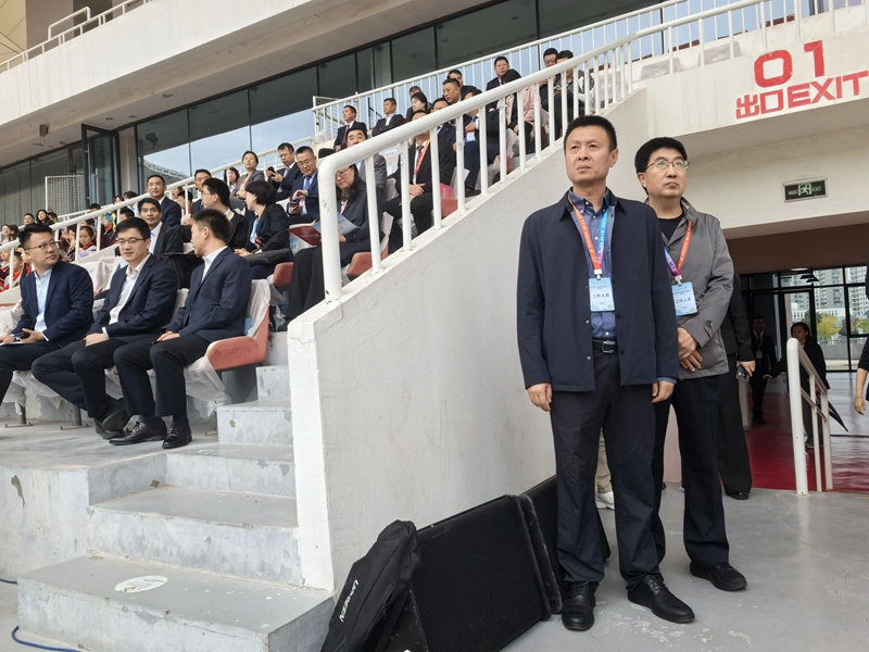 治安支隊(duì)圓滿完成青島市第六屆運(yùn)動會開幕式活動安全保障工作.jpg